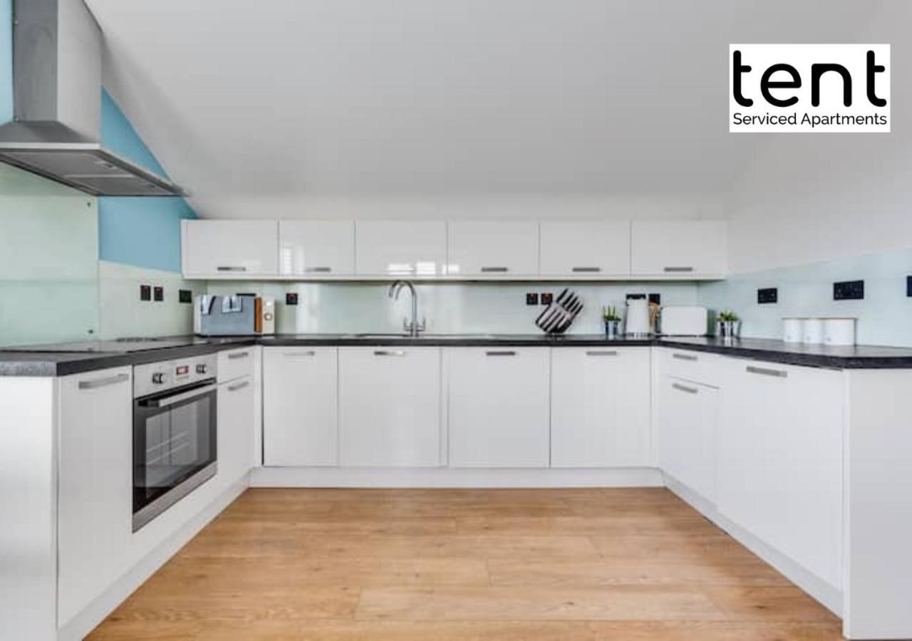 Stylish 1 Bed , , Pkg, Perfect For Long *